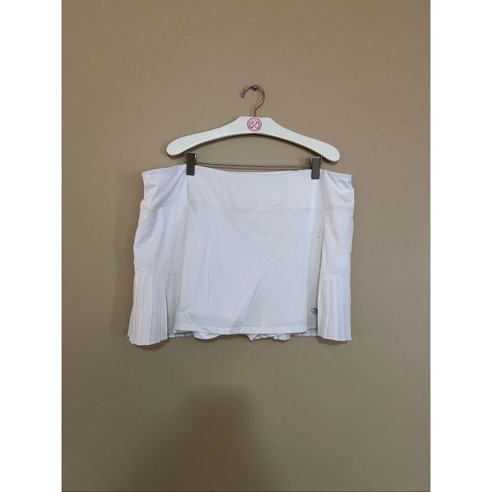 MPG White Skort Woman’s Size XXL Flaws-Marks-Stains
